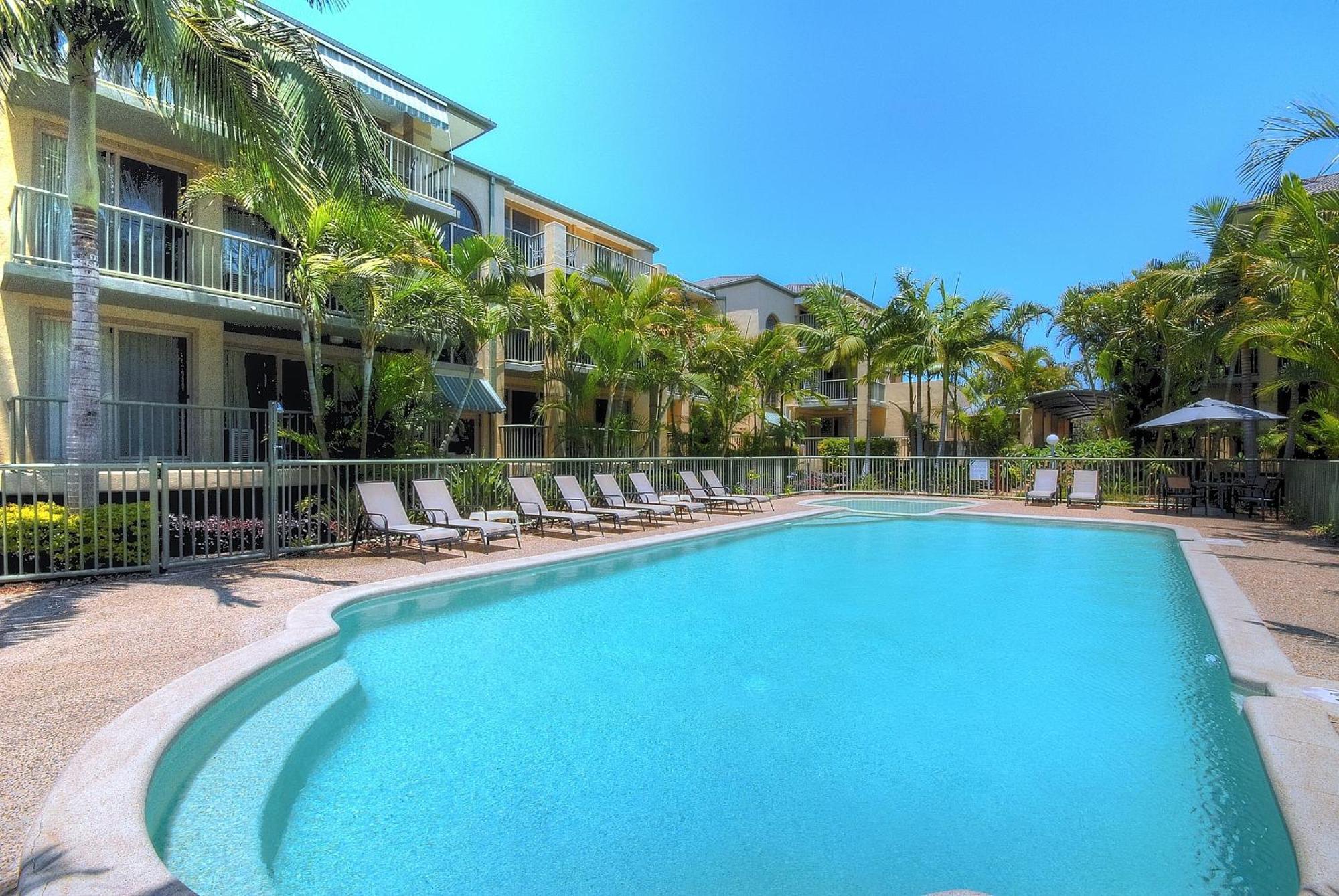 Bila Vista Kirra Beachside Apartments โกลด์โคสต์ ภายนอก รูปภาพ