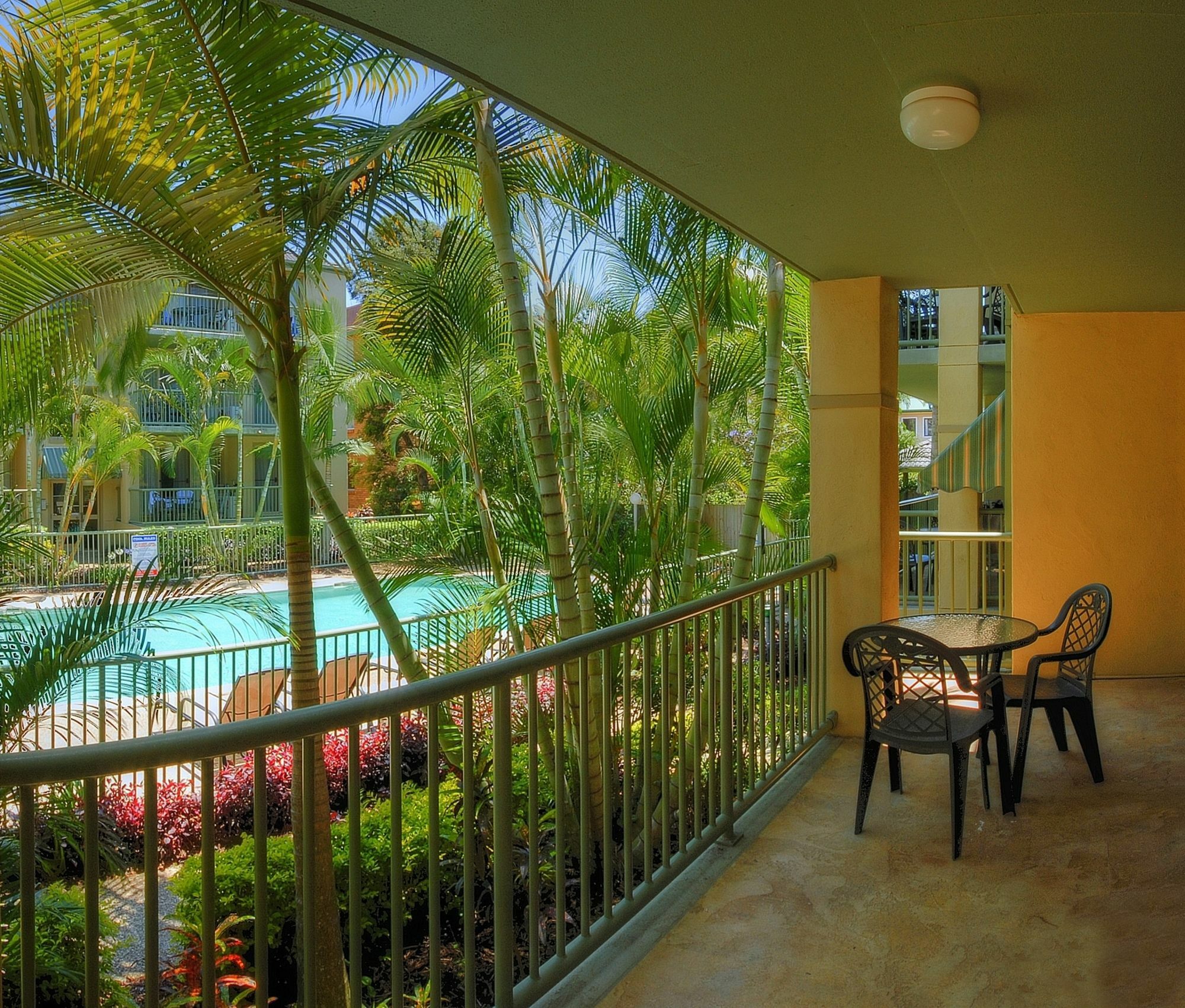 Bila Vista Kirra Beachside Apartments โกลด์โคสต์ ภายนอก รูปภาพ